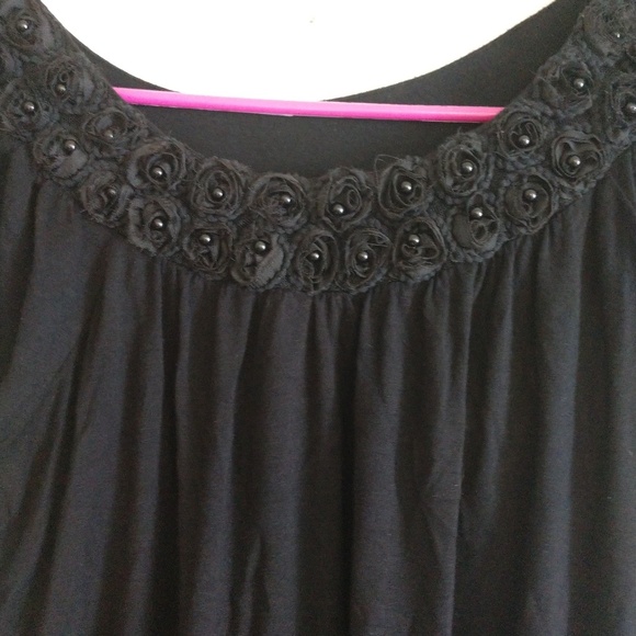 Elle Tops - Elle Beaded rosettes blouse in black